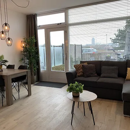 Dijk Apartament *